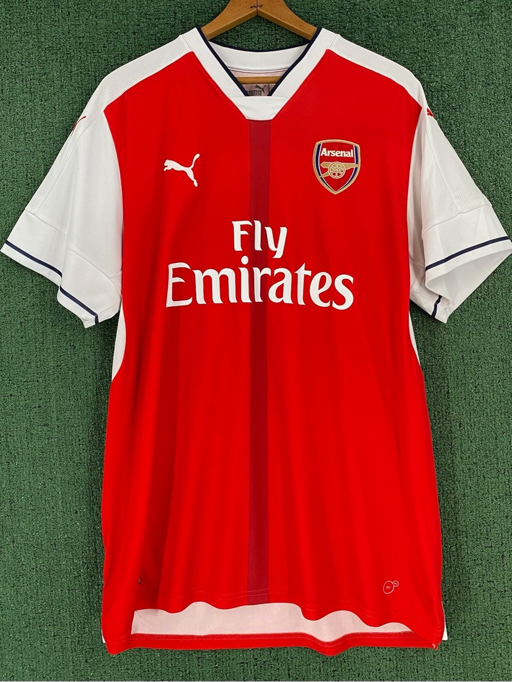 Puma Arsenal London Fly Emirates 2016 2017 Home Soccer Shirt Jersey Men’s Large